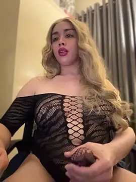 MISSANACONDA's Live XXX Chat