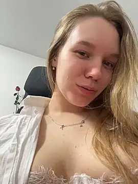 Ketitull's Live XXX Chat