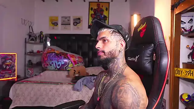 XXX chat uživo modela logan_hugh8