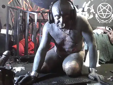 wormobject live XXX chat