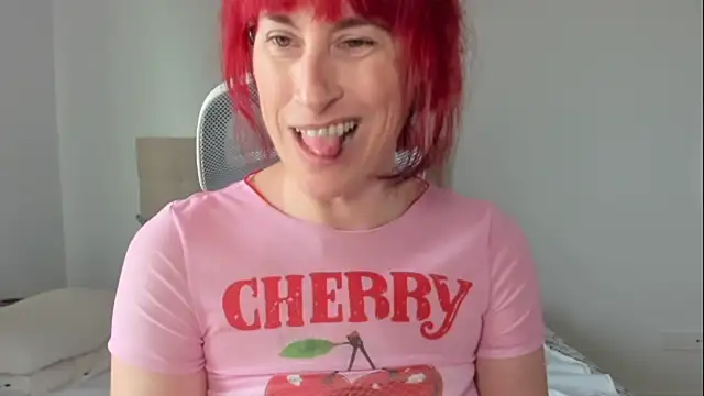 emmita69_ élő XXX-chatje