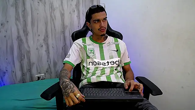 Tayson_Hot Live XXX Chat