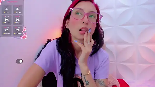 zaira_skinny live XXX chat