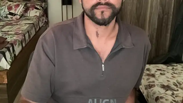Mr_Raje Adlı Modelin Canlı XXX Sohbeti