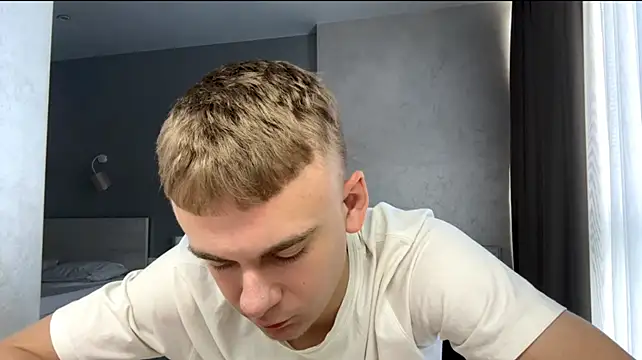 SoloFury Live XXX-Chat