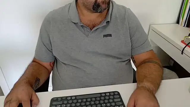 XXX chat uživo modela MovedLeveling