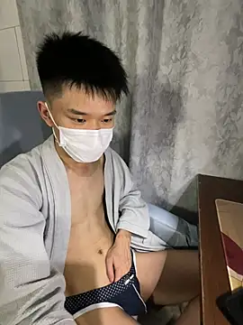 Zhang_yiovo 在線直播表演