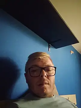 Živý XXX chat blondeboy92
