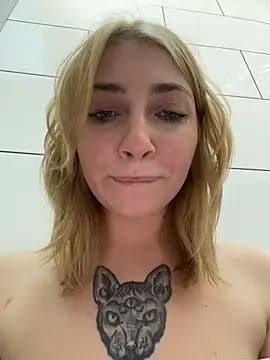 Sunny___Bunny Chat XXX live