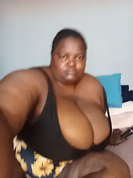 ChubbyLucia Adlı Modelin Canlı XXX Sohbeti