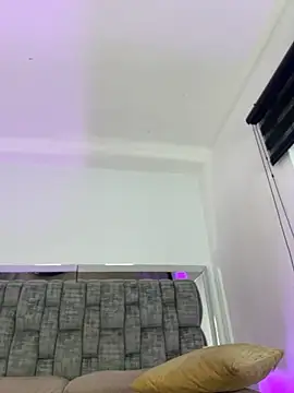 Chatroom XXX en direct de amara_wet04