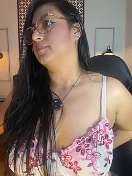 צ'אט XXX בשידור חי של Amber_gold_
