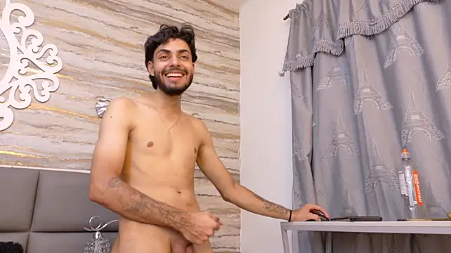 XXX chat uživo modela dashmonroe