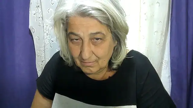 Chat +18 de ExquisiteMature ao vivo
