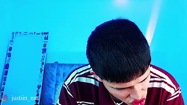 Živý XXX chat _justinmoon2