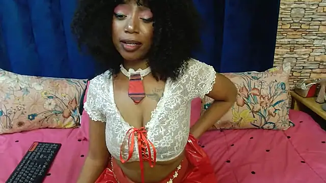 Audrey-Badass' Live XXX Chat