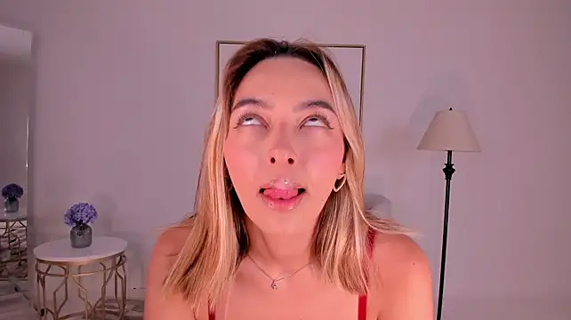 MelissaMoore_ Live XXX-chat