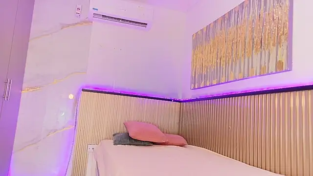 _anais_rose_'s Live XXX Chat