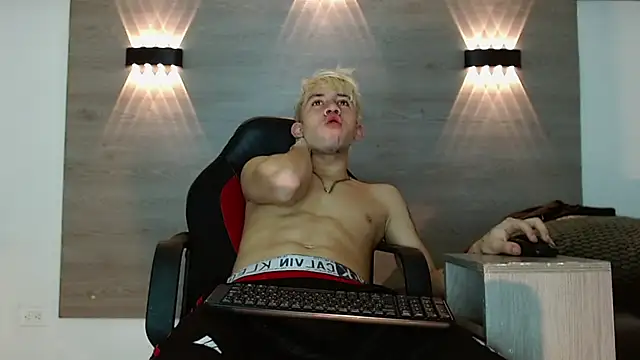 Gaeliitto live XXX chat