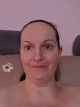 BustyLadyAlma Live XXX-Chat