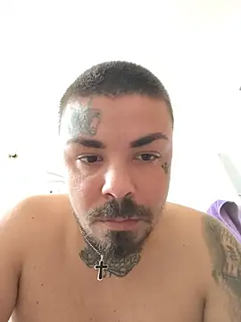 Berti3128's Live XXX Chat