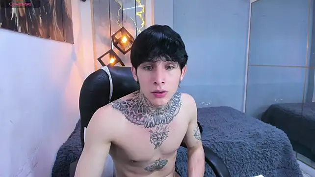 Cry_therealのライブXXXチャット
