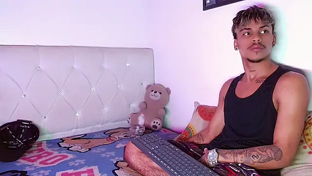 Chatroom XXX en direct de Angel_foxc13