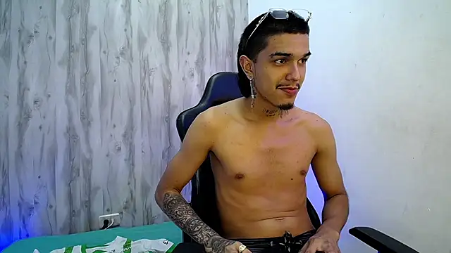 Онлайн чат XXX Tayson_Hot