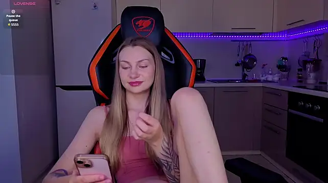 Chat +18 de LuciaCuminos ao vivo