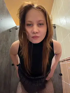 SlavicCandy লাইভ XXX চ্যাট