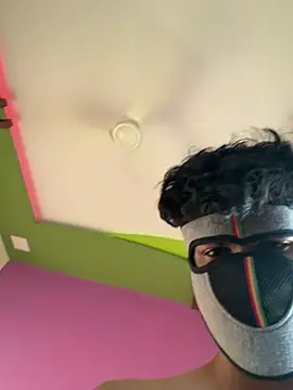 Monsterdick2004 Adlı Modelin Canlı XXX Sohbeti