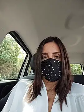Akemi_rossi Chat XXX in diretta