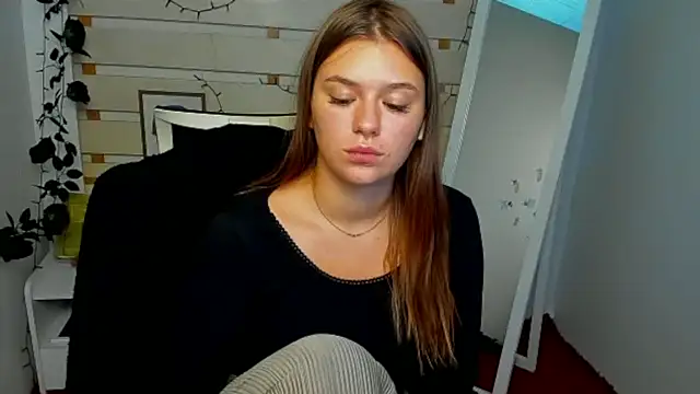 Josephine_Kiss Adlı Modelin Canlı XXX Sohbeti