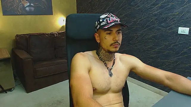RomeoBodhi's Live XXX Chat