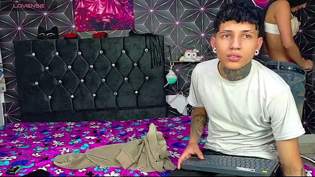 Dagit_Fox élő XXX-chatje