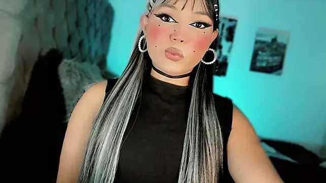 misstreslatin XXX чат на живо