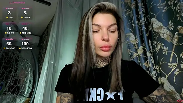 دردشة tattooedBabyy الجنسية المباشرة