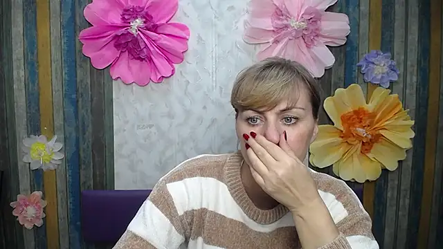 XXX chat uživo modela RebecaMarti