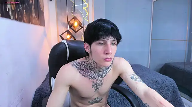 Cry_thereal 即時 XXX 聊天