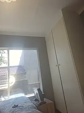 Kinkyphatass XXX чат на живо