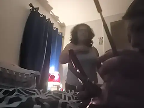 krissybby4911 网络视讯表演