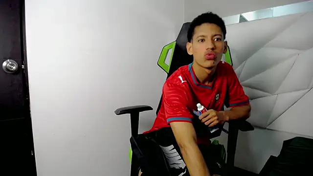 athlete_reese Live XXX-Chat