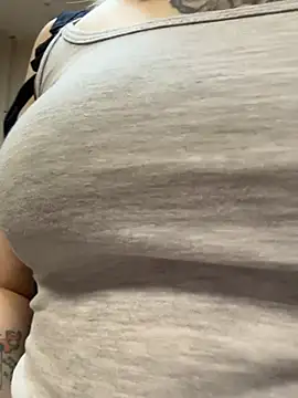 Sunny___Bunny Live XXX-chat