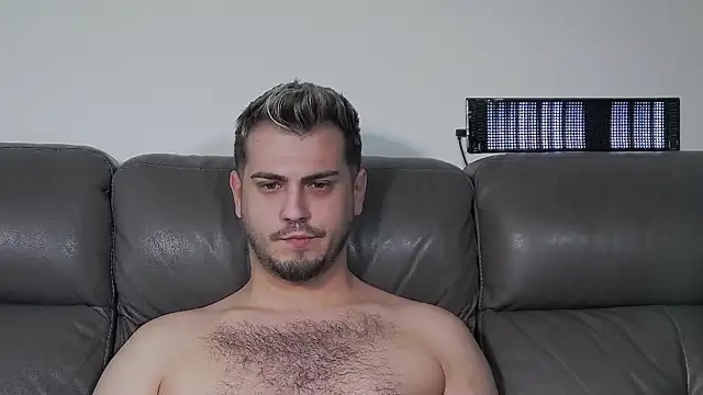 Chat +18 de CrazyDom1 ao vivo