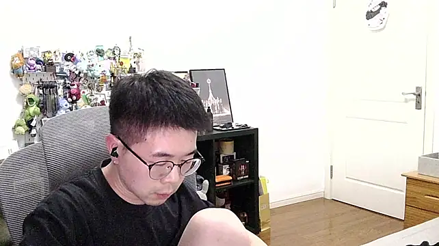 Adzard65 现场XXX聊天
