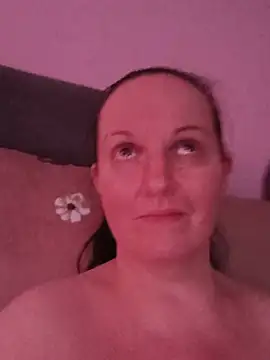 BustyLadyAlma Live XXX-Chat