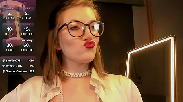 แชท XXX สดของ CathyAdams