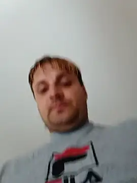 Levarboy Chat XXX in diretta