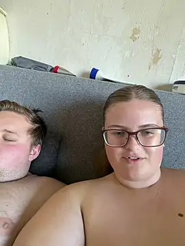 CurvyPaar2 - Show Pussy & 5Bilder