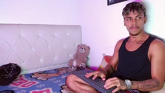 Angel_foxc13 Obrolan Langsung XXX